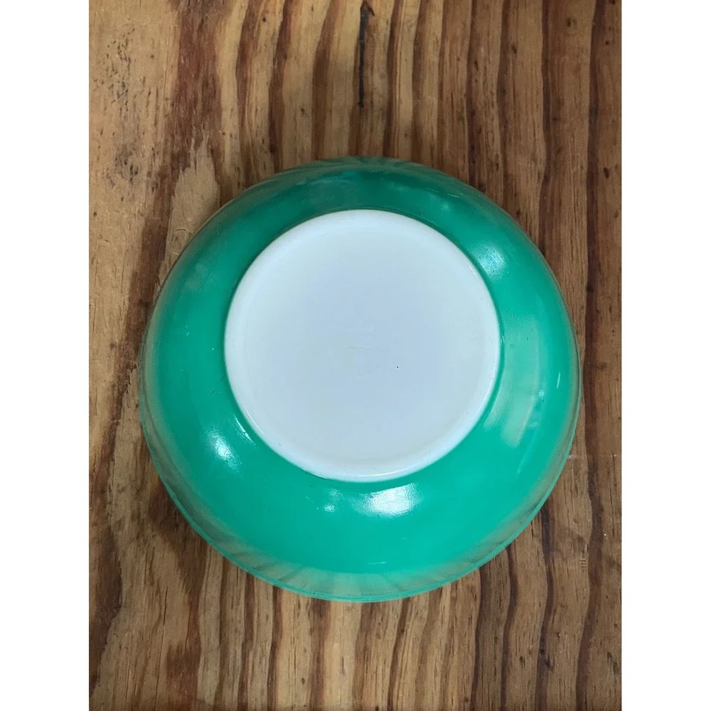 Pyrex fun green